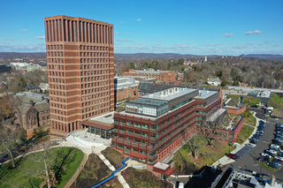 Photo of the Yale Science Building